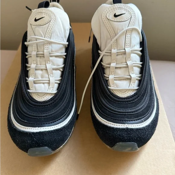 Nike Air Max 270 ESS Women’s Shoes US 7.5 Sneakers. Pre-Owned - Picture 4 of 6